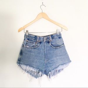 PERFECT Levi’s Cutoffs